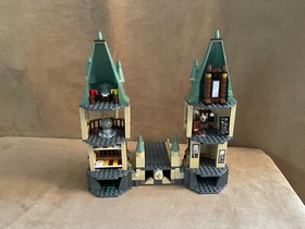 4867 Lego Complete Harry Potter Hogwarts Castle minifigures school retired figs