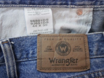 Jean Wrangler Délavé Moyen - Taille 44/30, 100% Coton, Occasion Très Bon état, Coupe Droite Classique