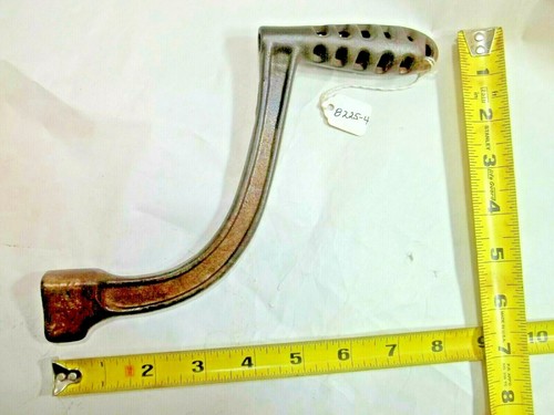 Schüttler, Holz / Kohle Ofen Gusseisen Rost Schüttler mit 13/16" Dreieck Loch