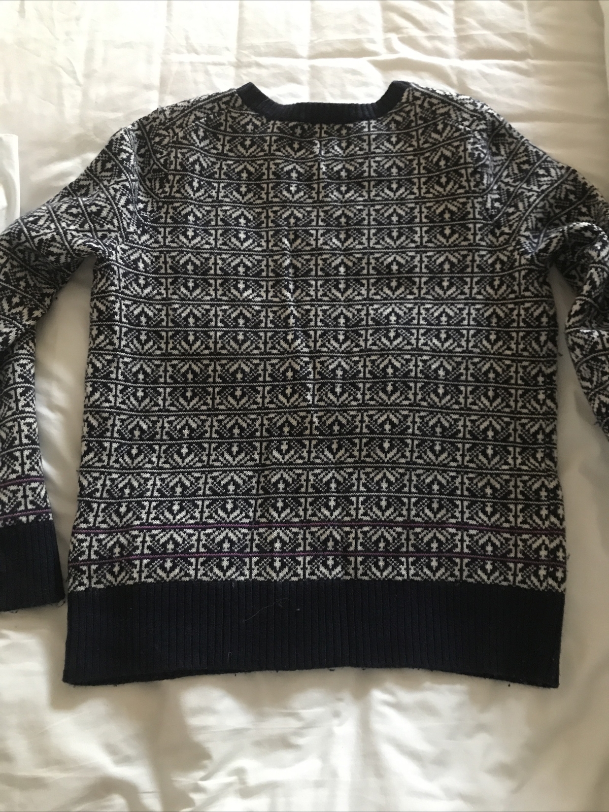 Blur Winter Pattern Jumper GAP Size Small with pi… - image 4