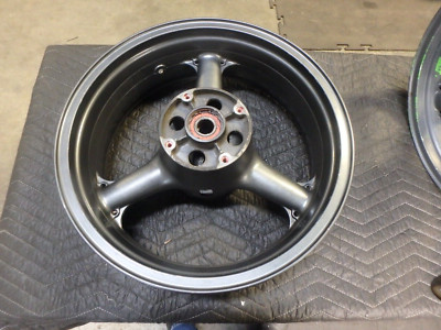 KAWASAKI ZX6R + ZZR600 REAR WHEEL - STRAIGHT - P/N 41073-1659-CJ