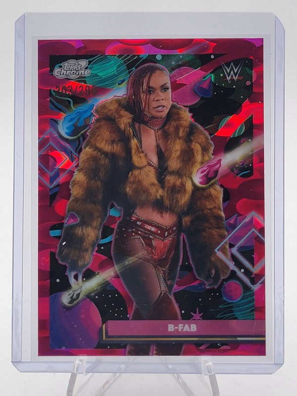B-FAB 2026 TOPPS COSMIC CHROME WWE MAGENTA COSMOS /299 #168 SMACKDOWN Q2091