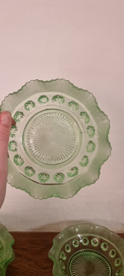 Four Art Deco Davidson Blackberry Prunt Green Glass Bowls 13cm Pattern 269 1928