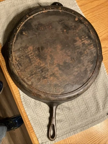 Antique BSR Red Mountain #14 S Cast Iron Skillet, 14” Dia,  Spins