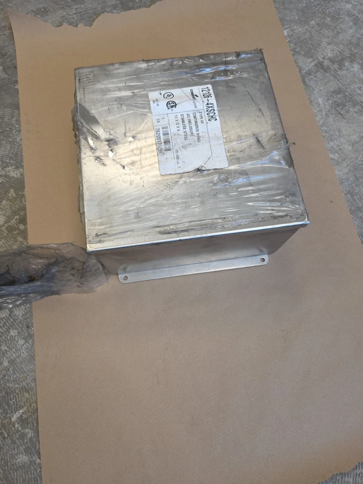 Caja de panel B-Line 12126-4XSCHC JIC 12" X 12" X 6" NEMA 4X Foto 3 de 3