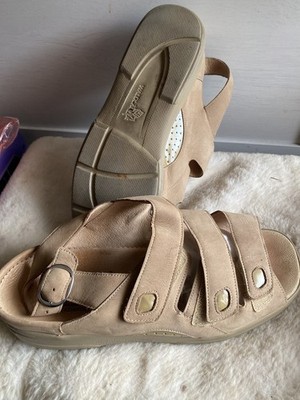 Kaum betragene Waldläufer Sandalen in Gr. 5,5 oder 38