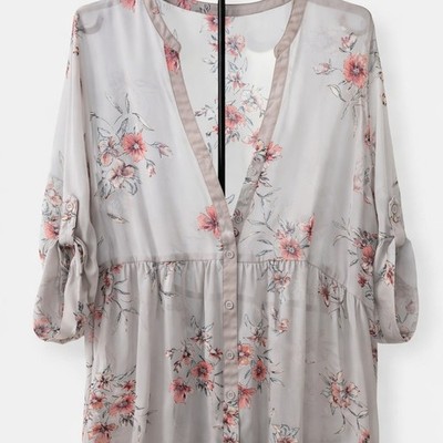 Torrid Gray Floral Button Down Blouse Shirt Plus Size 2X