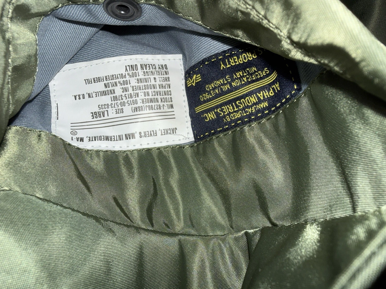 Alpha Industries Vintage Bomber Jacket MA-1 Men’s Size L Slim Fit - product detail image 10