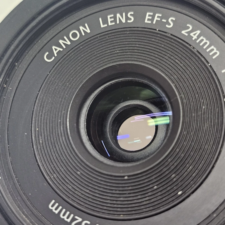 Lente Canon DSLR montura EF EF-S 24 mm f/2,8 24 mm f/2,8 SIN PROBAR COMO ESTÁ  Foto 3 de 4