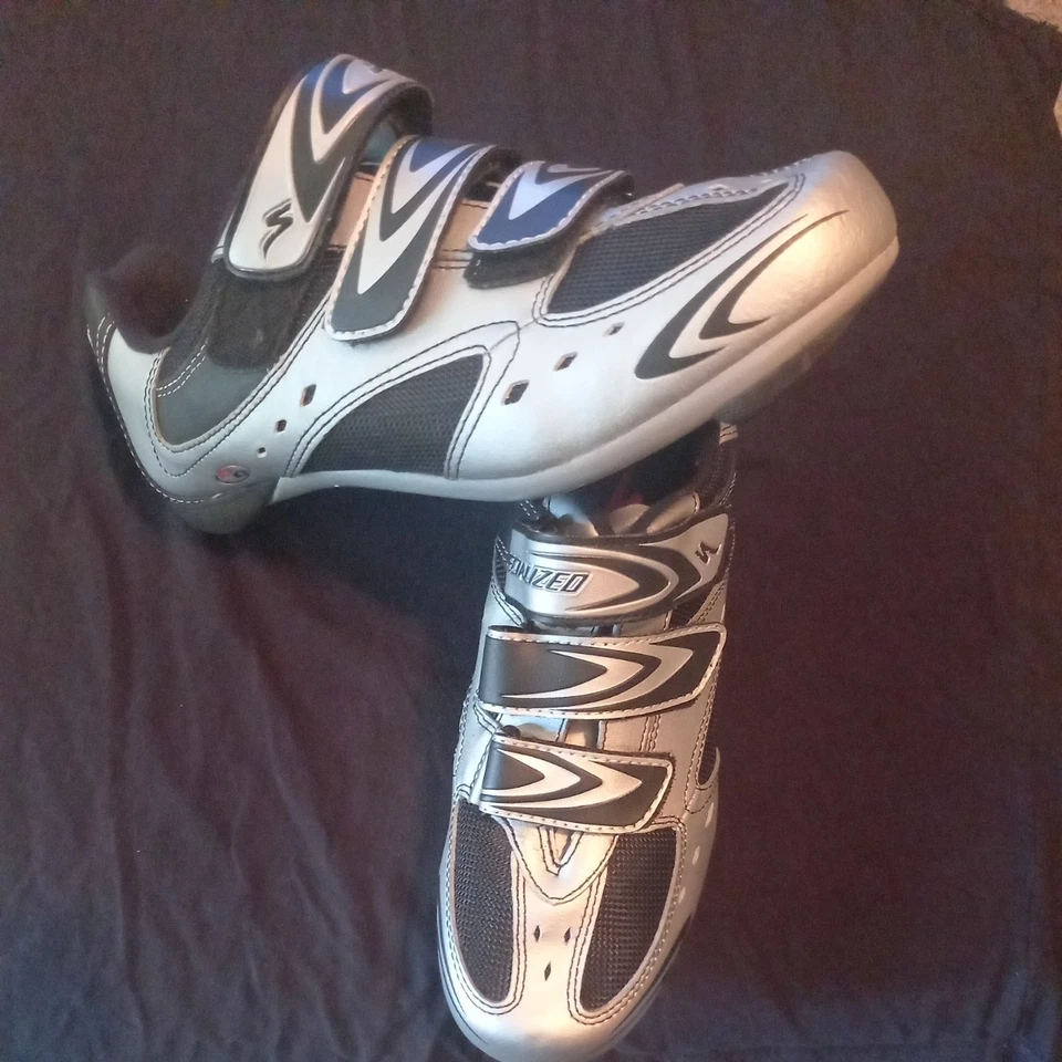 Zapatos de ciclismo especializados para hombre 45 12 bicicleta de carretera plateados negros gancho bucle Foto 2 de 4