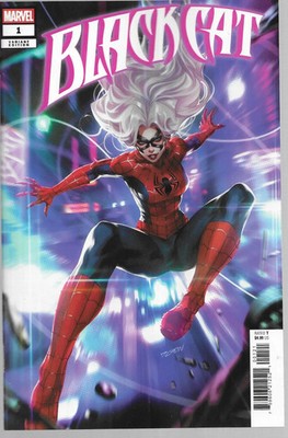 Black Cat #1 Derrick Chew Variant