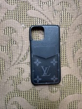 Rara custodia autentica Louis Vuitton per iPhone 11 Pro monogramma e nera