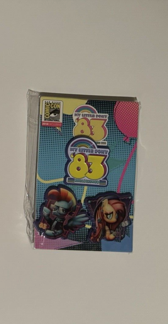 Spilla My Little Pony 83 Set di 3 Cappello Bavero Comic Con Comiccon 2018 Esclusiva Nuova
