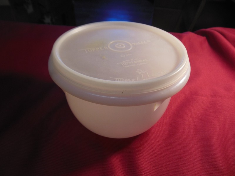 Vintage Tupperware Mini Clear Container,  2-1/2 Cups, Good/Used Condition