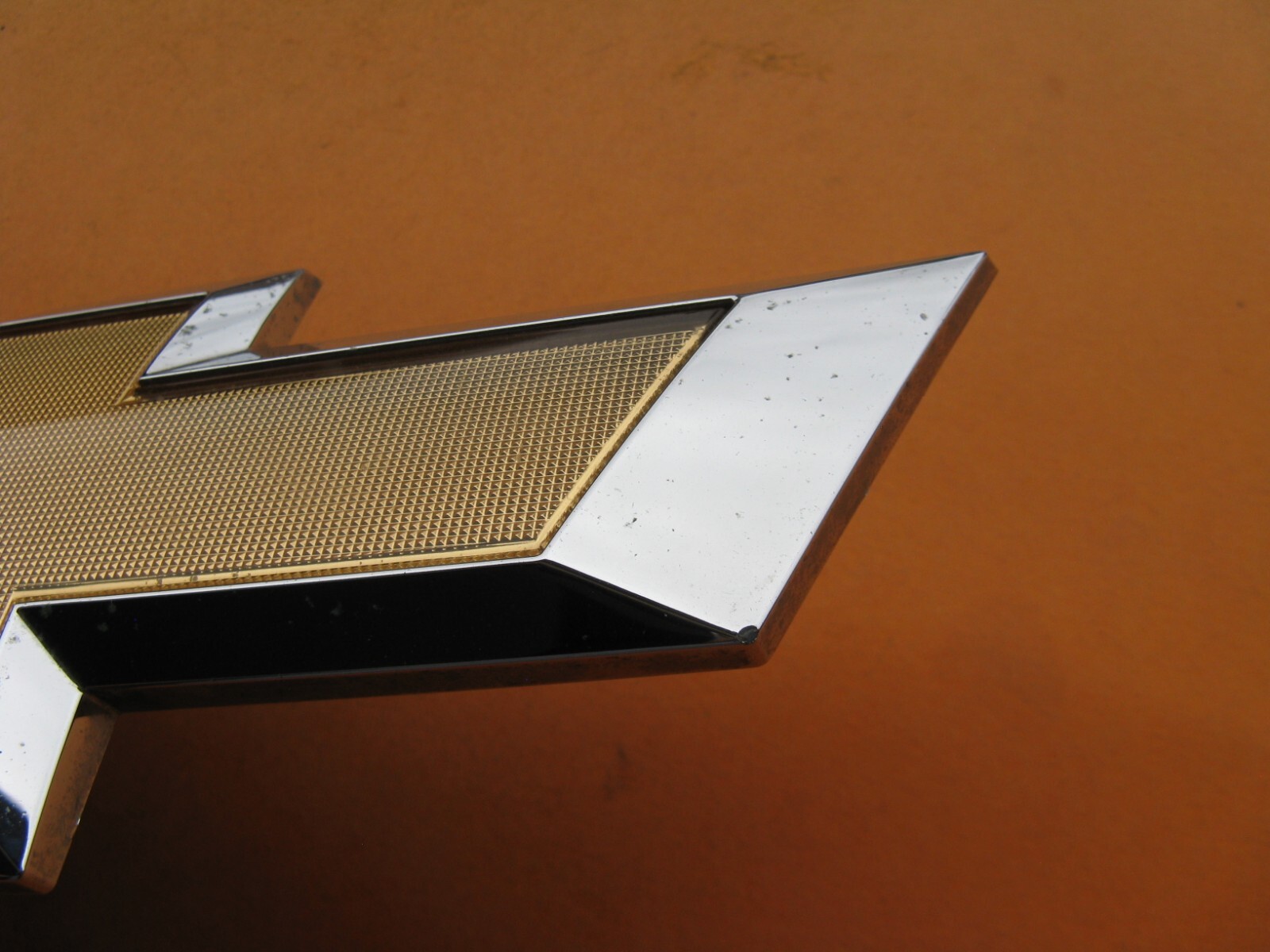 11 12 13 14 CHEVROLET CRUZE FRONT GRILLE BOW TIE EMBLEM LOGO BADGE SIGN A38447