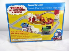 thomas & friends thomas the tank engine big loader playset