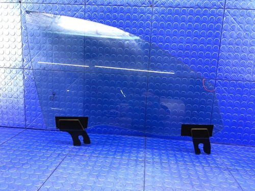 2014-2021 MASERATI GHIBLI FRONT RIGHT DOOR WINDOW GLASS - Picture 1 of 16
