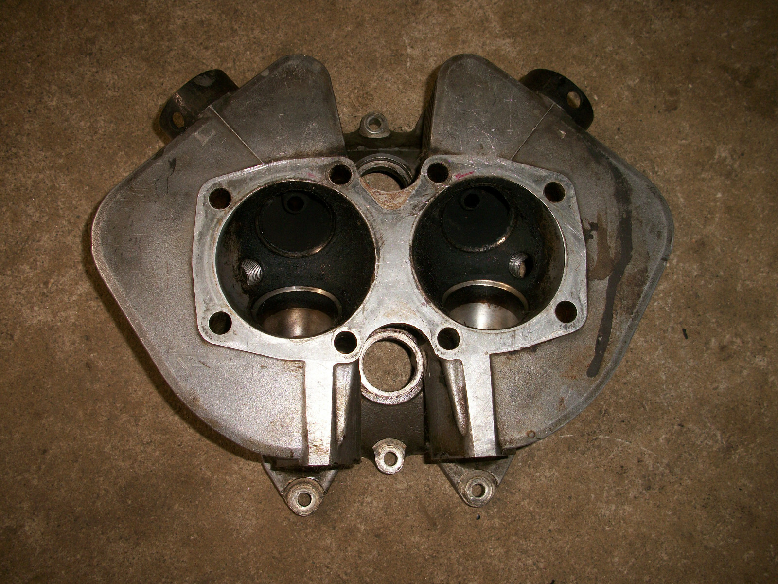 Triumph Cylinder Head 8 Bolt Single Carb 650cc E3548 for sale online eBay