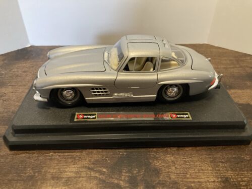 1/24 Diecast Bburago 1954 Mercedes Benz 300SL Classic Silver Gull Wing Doors Box