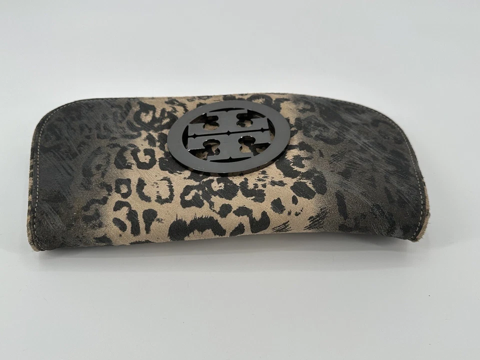 Tory Burch Amanda Logo Crossbody Bag Animal Print- Missing Strap - Image 4 of 4