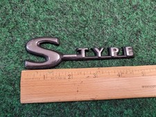 2000 2001 2002 Jaguar S-type Rear Gate Emblem Logo Badge Symbol 1m5