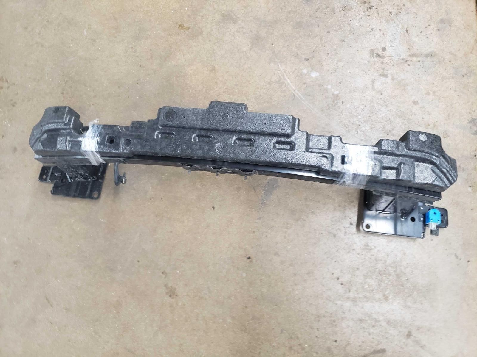 25 K4 Front Bumper Reinforcement & Absorber ID 64900GG010