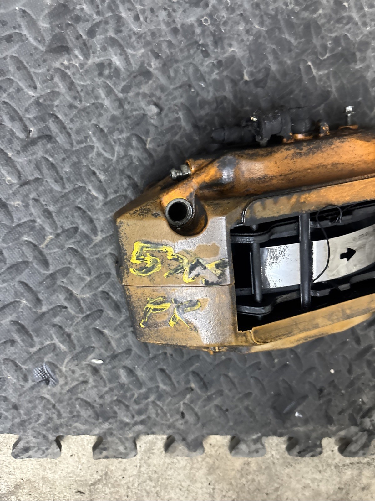McLaren 570S Rear Right Brake caliper Orange P/N 11C0486CP