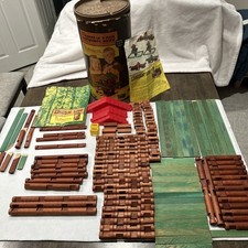 VTG Original Lincoln Logs 1969 Playskool Milton Bradley  893, 190 Pieces