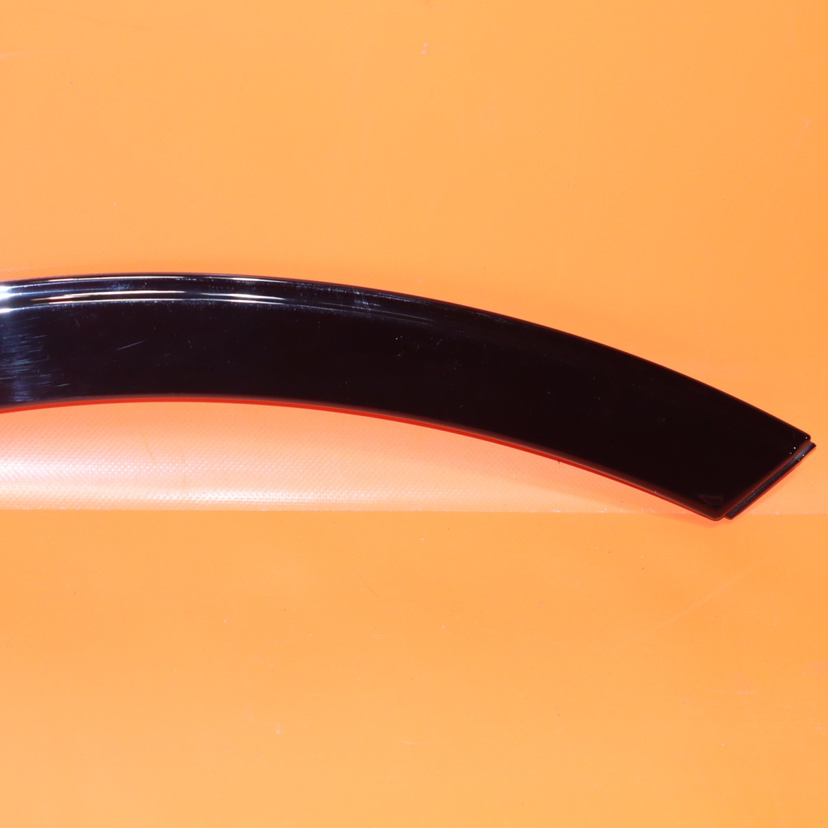 BENTLEY BENTAYGA WHEEL ARCH TRIM RIGHT REAR 2016-2018 2019 2020 36A854820 OEM