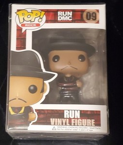 FUNKO pop 激レア RUN DMC 初期生産 ファンコ ポップ Amazon.com: Funko Pop! Rocks: Run-DMC - Run : Run DMC: Toys & Games