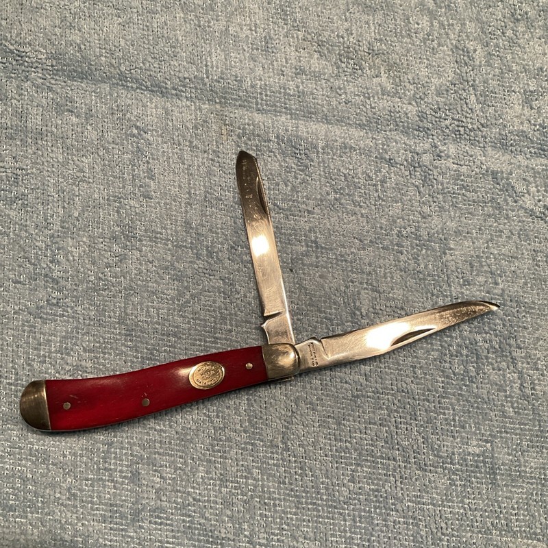 Moore Maker USA 5201U 2 Blade Trapper Red Wood Scales 3 7/8” Closed  Good Snap