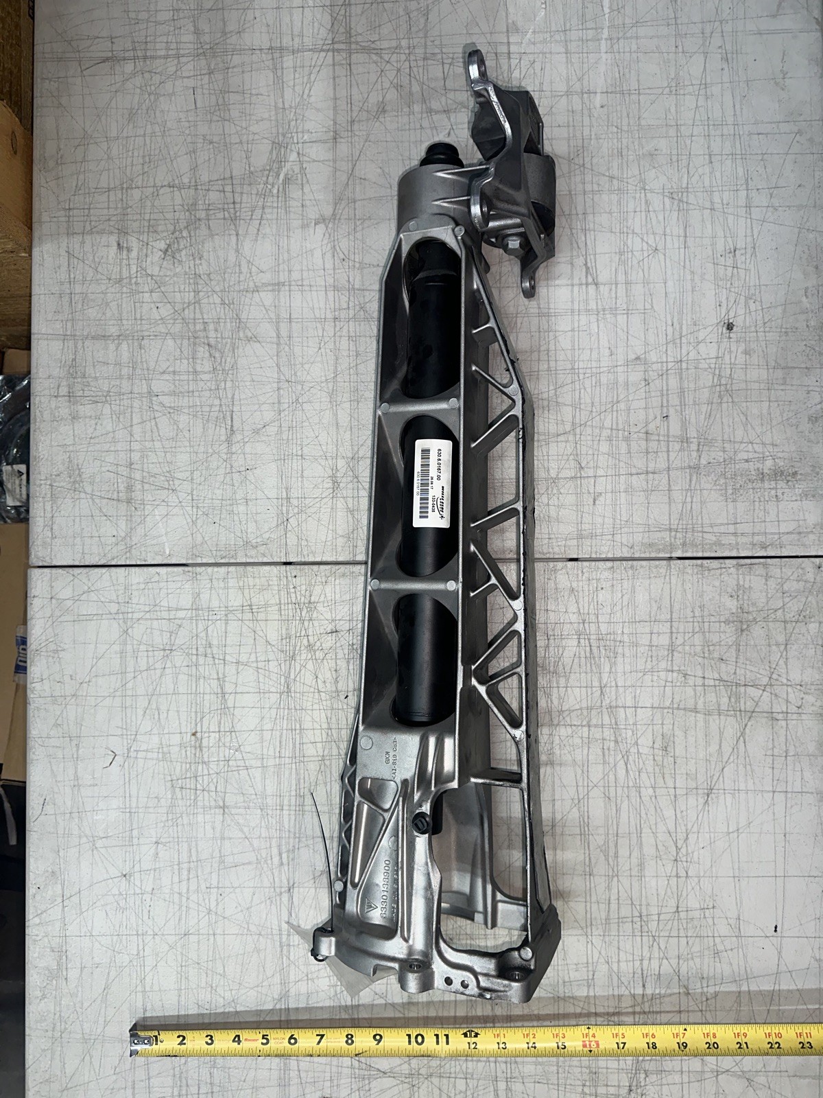 AUDI R8  FRONT DIFFERENTIAL DRIVE SHAFT AXLE OEM 6330138900