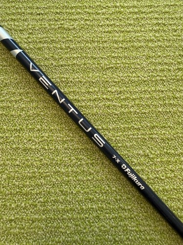 Manche De Bois Fujikura Ventus Blue Velocore+ 7-X – X-Stiff – 42,25″ – Adaptateur Callaway