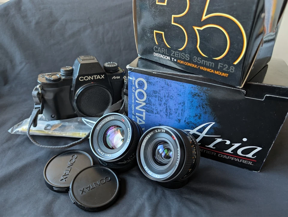 Zeiss 35mm f2.8 Distagon c/y mount (plus extras) - Image 2 of 4