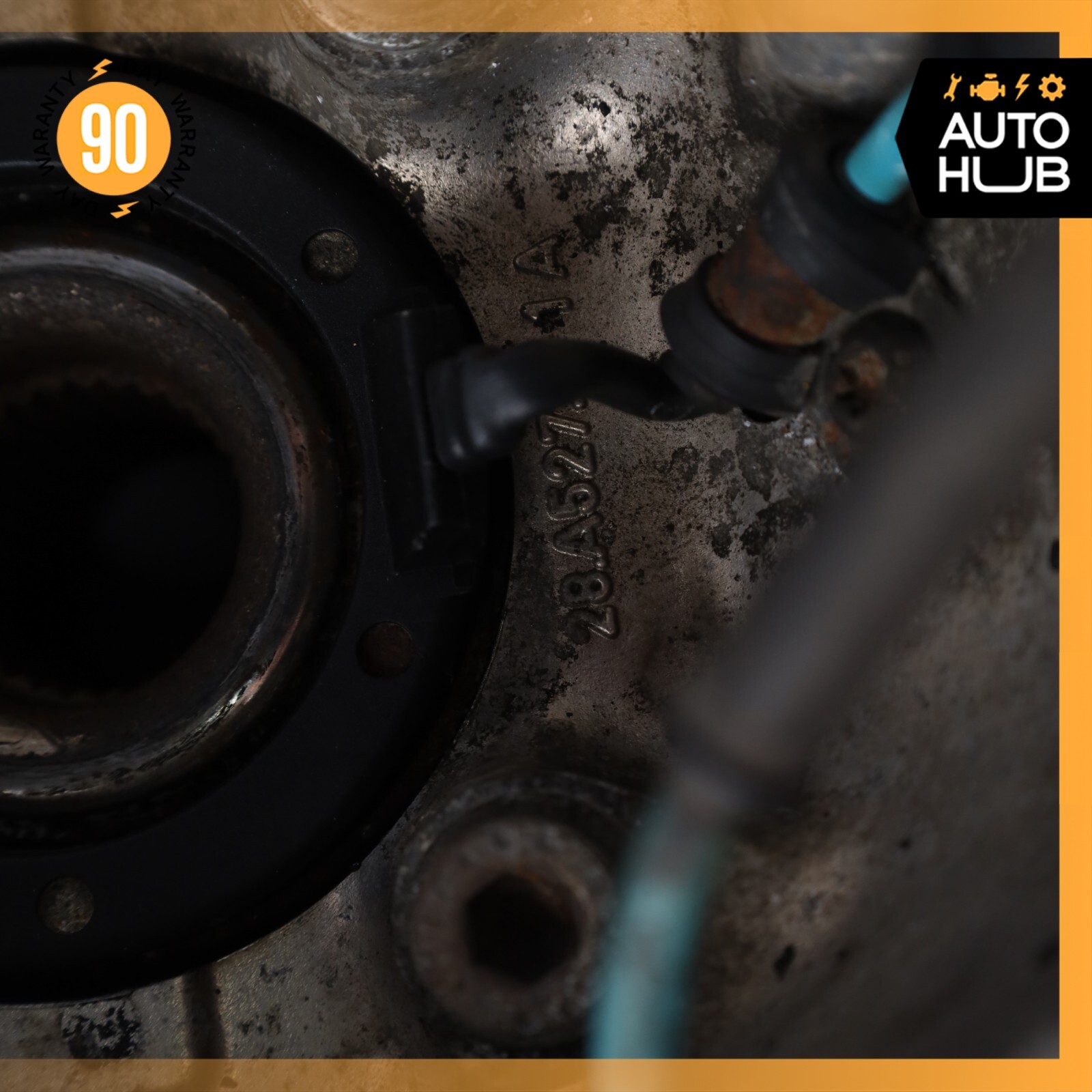 11-19 Maserati Quattroporte S M139 Rear Left Side Spindle Knuckle Hub OEM