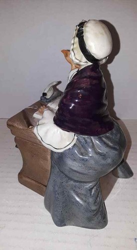 8" Royal Doulton Schoolmarm Figurine HN 2223 Vintage 1957 Woman School Teacher - Picture 3 of 6