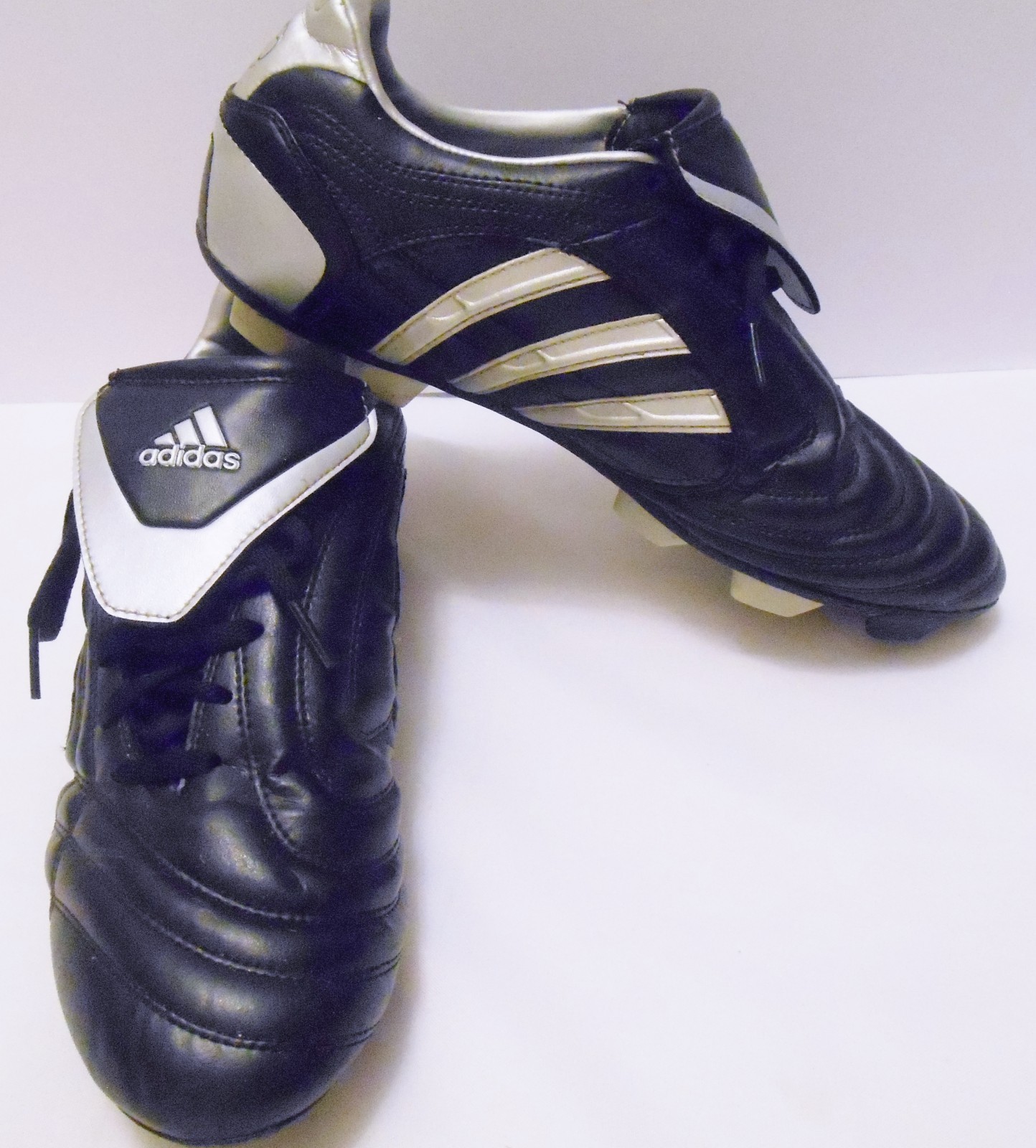 adidas traxion hard ground