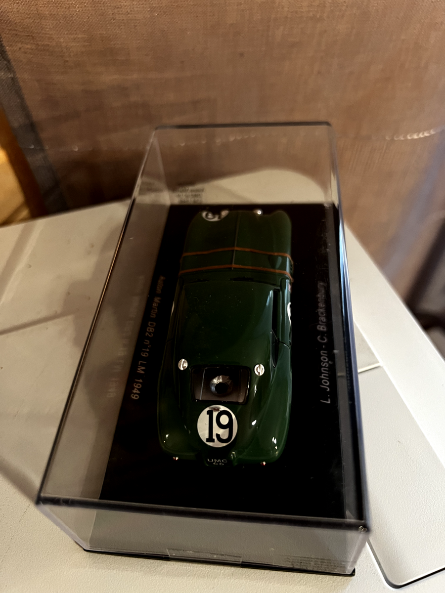 ASTON MARTIN 2-litre Sports Db1 Spider Team Robert Lawrie N 29 24h Le Mans (1949