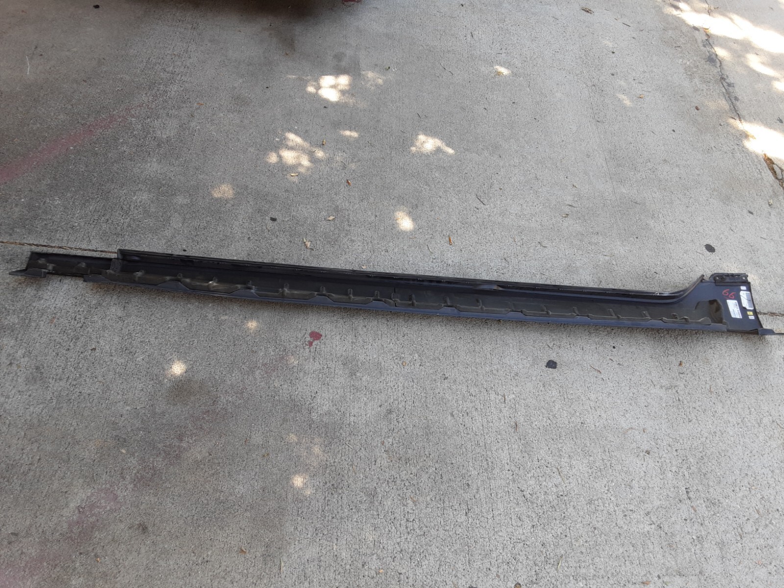 2020-23 BENTLEY FLYING SPUR OEM RIGHT SIDE SKIRT ROCKER MOLDING  OEM (66)
