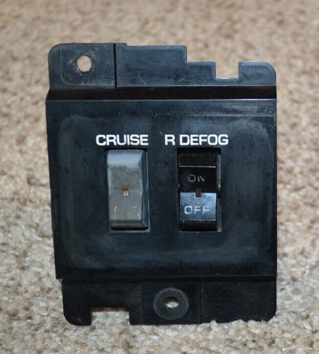 1978 1979 1980 OLDSMOBILE Delta 88 98 CRUISE CONTROL DEFOG DEFROST SWITCH OEM - Imagem 2 de 4