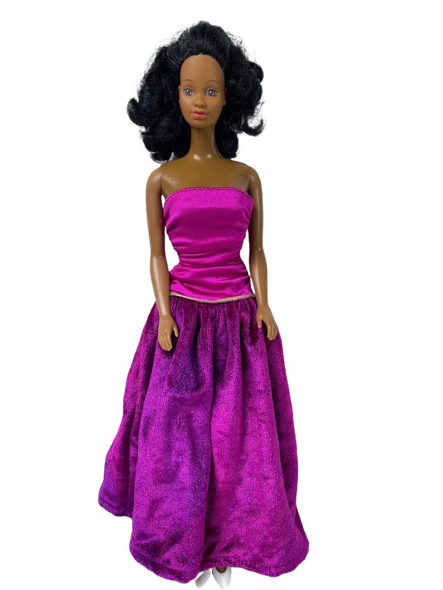 Vtg 1982 African American Black Christie Barbie Doll Twist & Turn