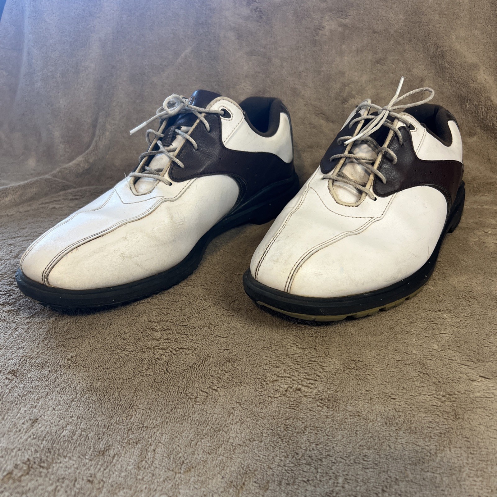 Footjoy FJ Greenjoys Golf Shoes Mens 10.5 W Leather Spikeless 45351