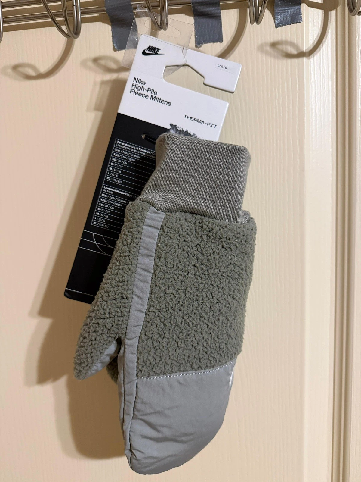 Nike High Pile Soft Fleece Therma-Fit Logo Mittens Unisex Large Olive