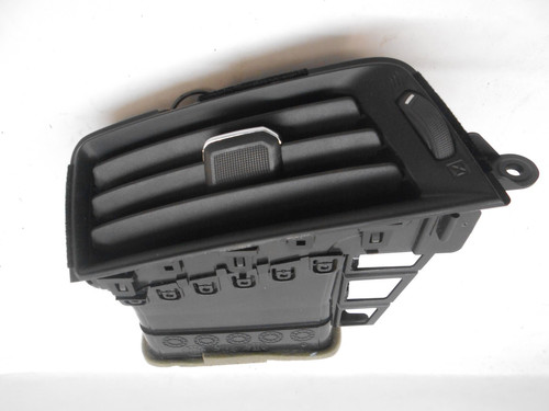 14-18 Chevy Silverado 1500 Right Side Dash Vent OEM 20943683 GH0273