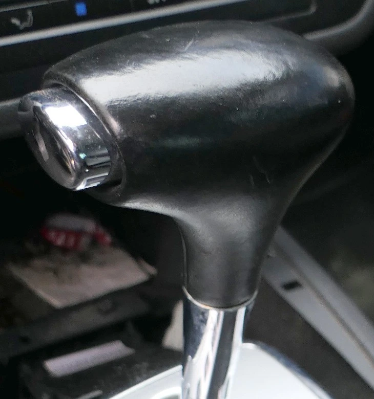 VW Passat 3B 3BG Schaltknauf Schalthebel Schalthebelgriff Schaltknopf Automatik - Bild 3 von 4