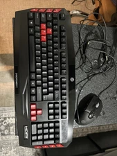 CyberPowerPC Gaming Keyboard Multi-Media with Wired USB and Mouse Black Used