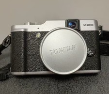 Fuji FUJIFILM X Series X20 Silver 12.0MP 4x Optical Zoom Digital Camera 95%New