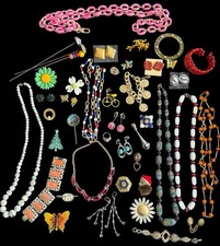 JUMBO  FUN COSTUME JEWELRY W/EXTRAS VINTAGE LOT