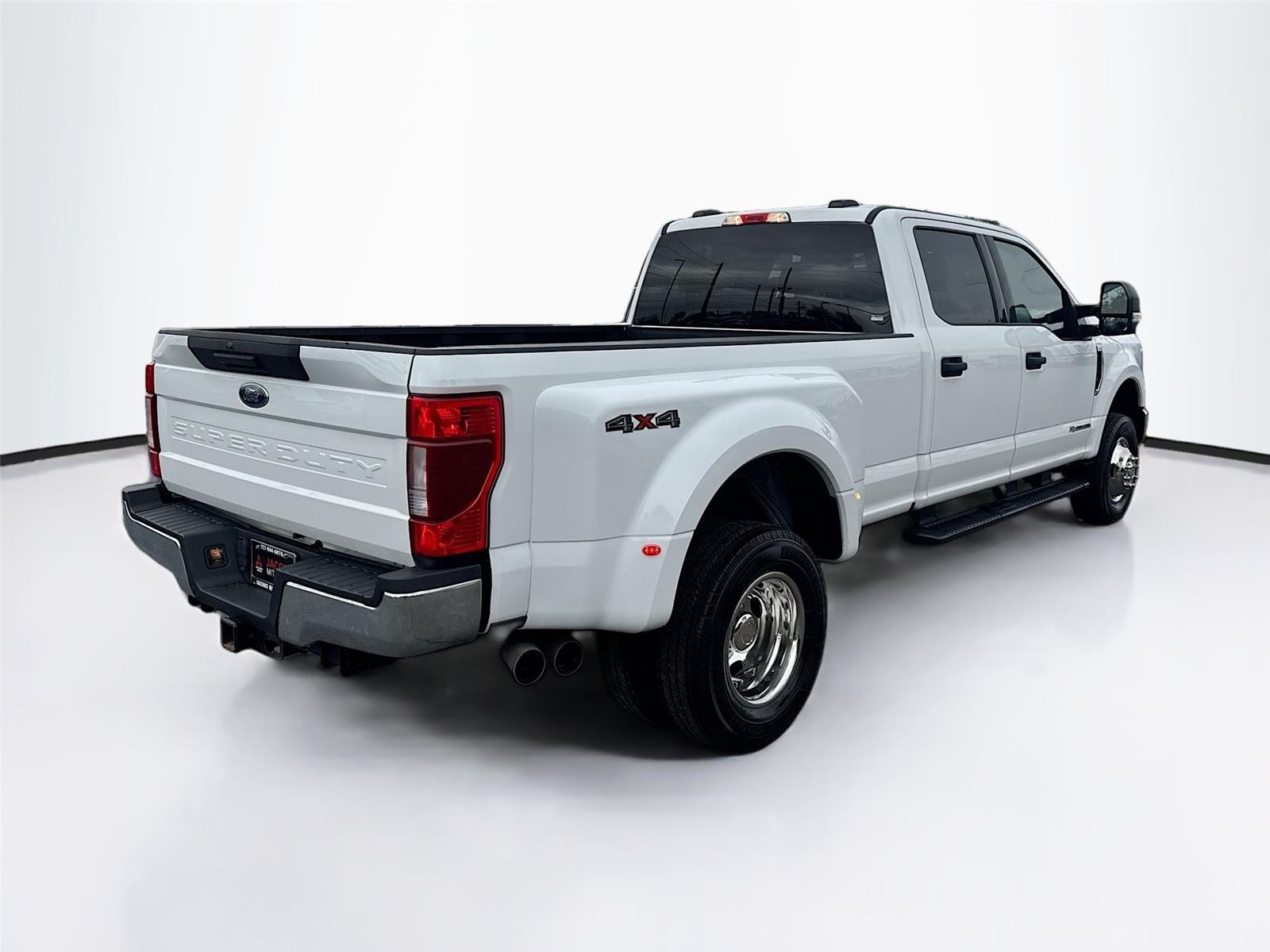 2022 Ford Super Duty F-350 DRW XLT thumbnail 7