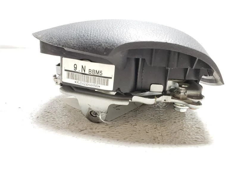 2010-2013 Mazda 3 Driver Air Bag Driver Wheel OEM BBM557K0002 - Image 3 of 4